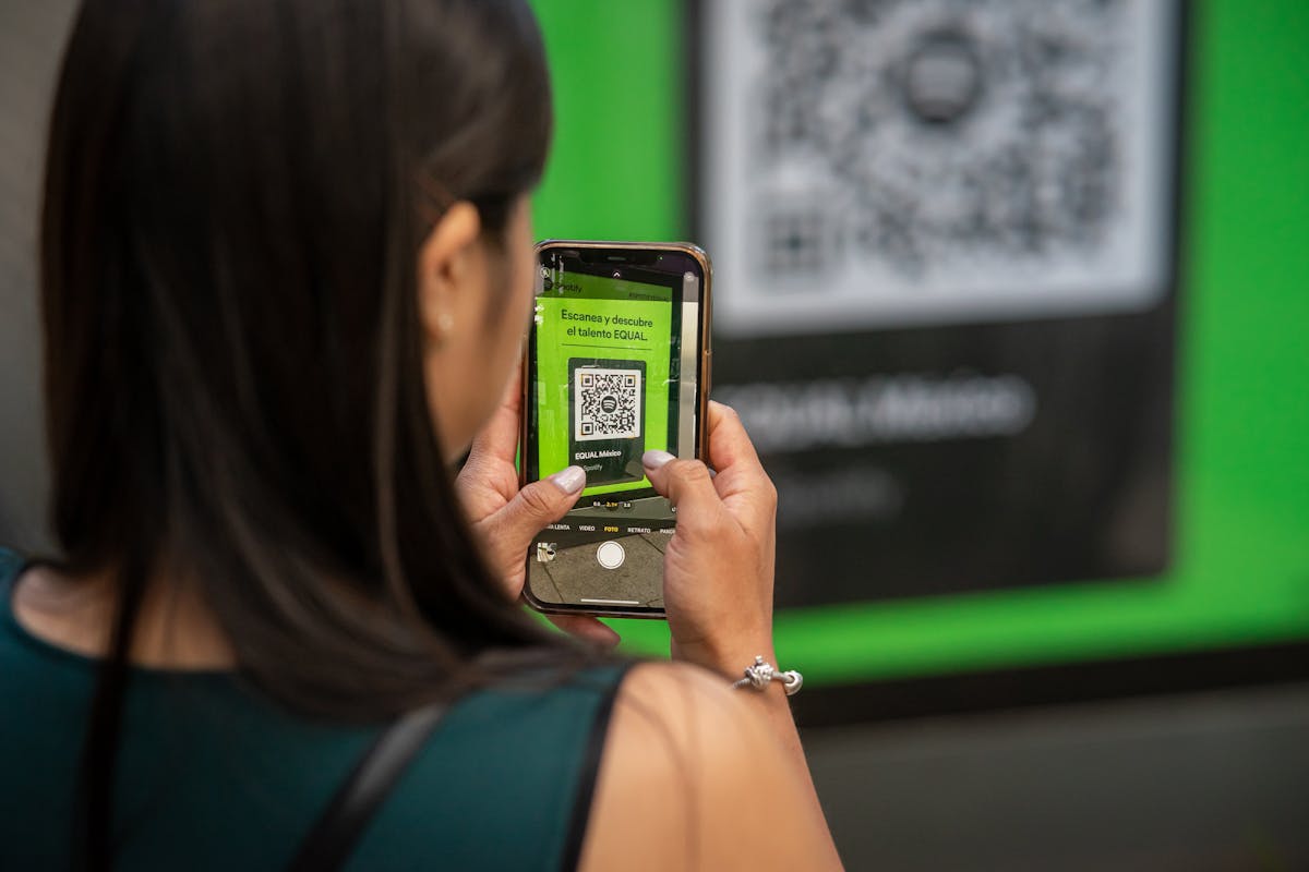 A QR code at the point of experience captures feedback while it's still fresh. Photo by Julio Lopez.